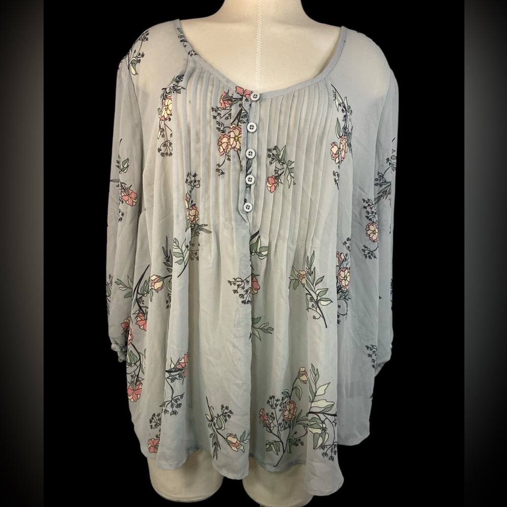 Torrid Gray Floral Print Sheer Women's Top Size 2 - Picture 1 of 4